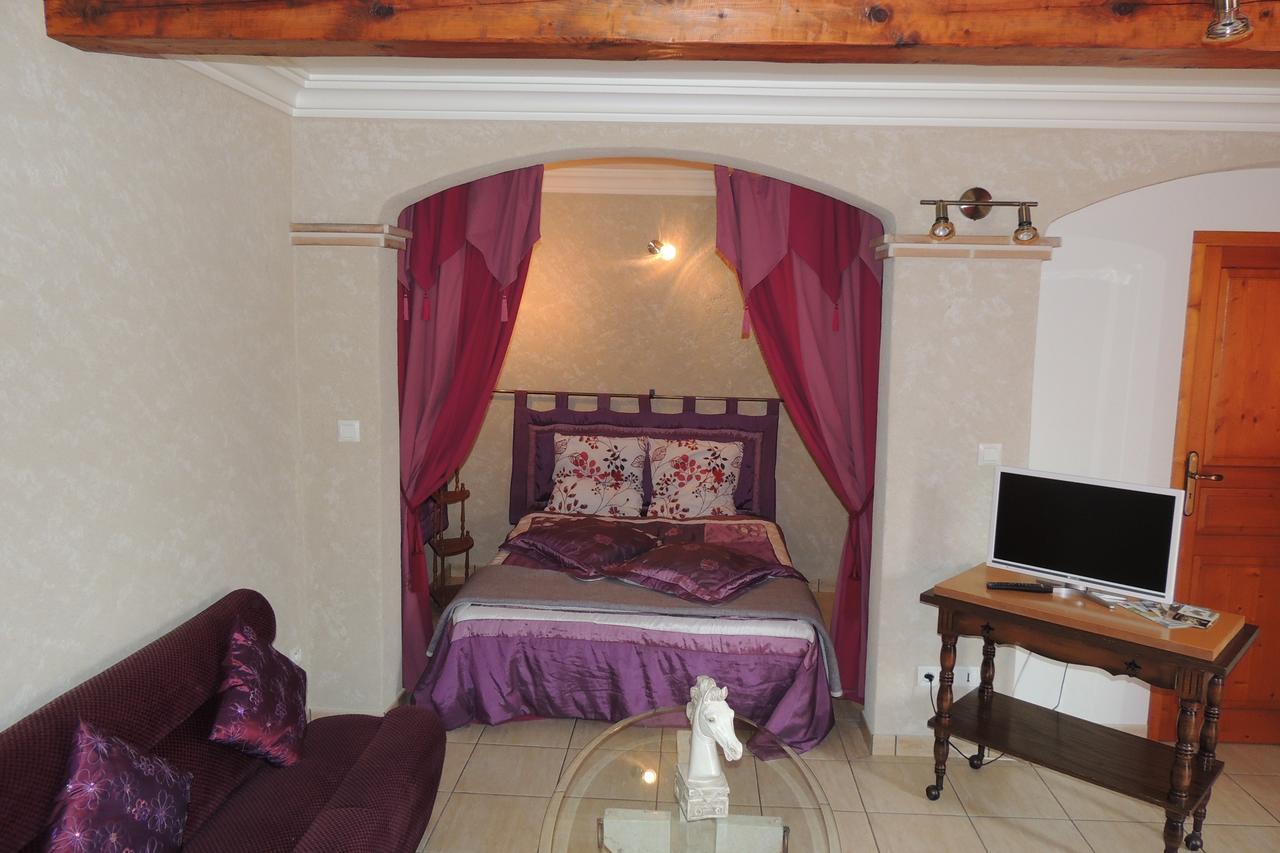 Apartmán Le Manoir De Goliath Toutainville Exteriér fotografie