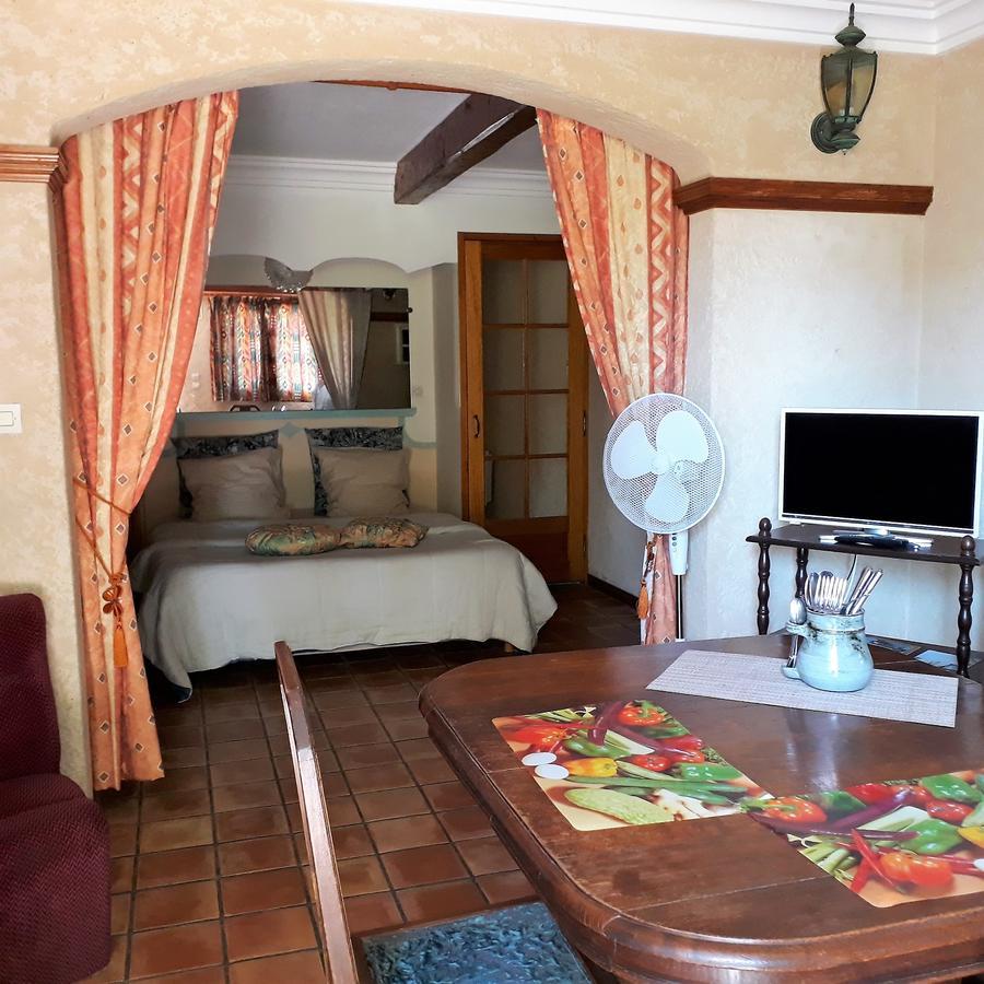Apartmán Le Manoir De Goliath Toutainville Exteriér fotografie